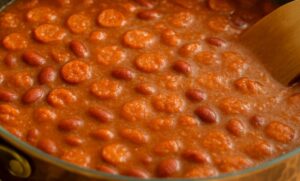Vegapčić kobasice sjedinjene sa pasuljom